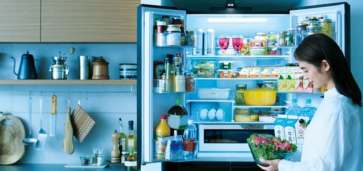 Tủ lạnh Hitachi 620lit R-HW62V hàng trưng bày thiếu thùng